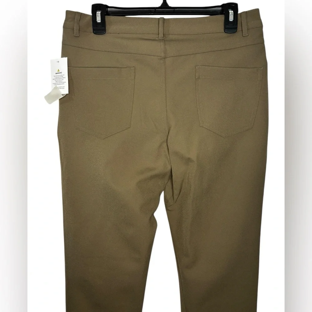 NEW Mono B MEN Classic Golf Pants in Olive Size Medium Performance Outdoor